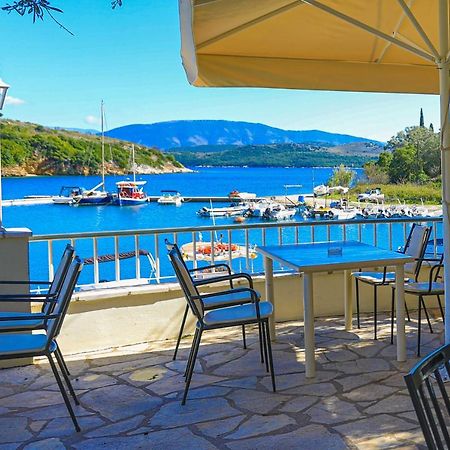 Theophilos Dio Agios Stefanos  Exterior foto