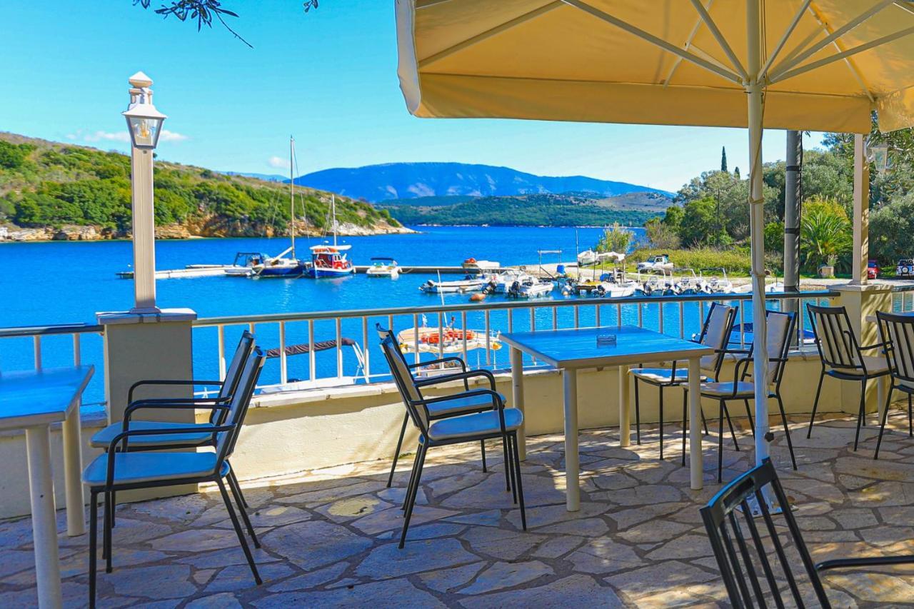Theophilos Dio Agios Stefanos  Exterior foto